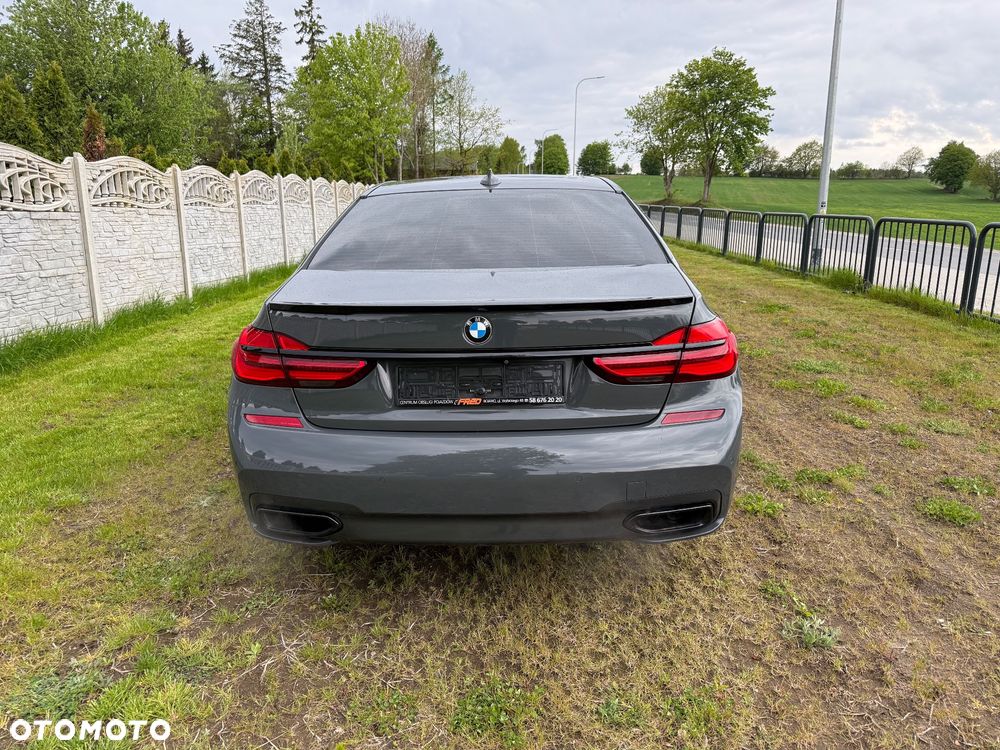 BMW Seria 7 750Li - 19
