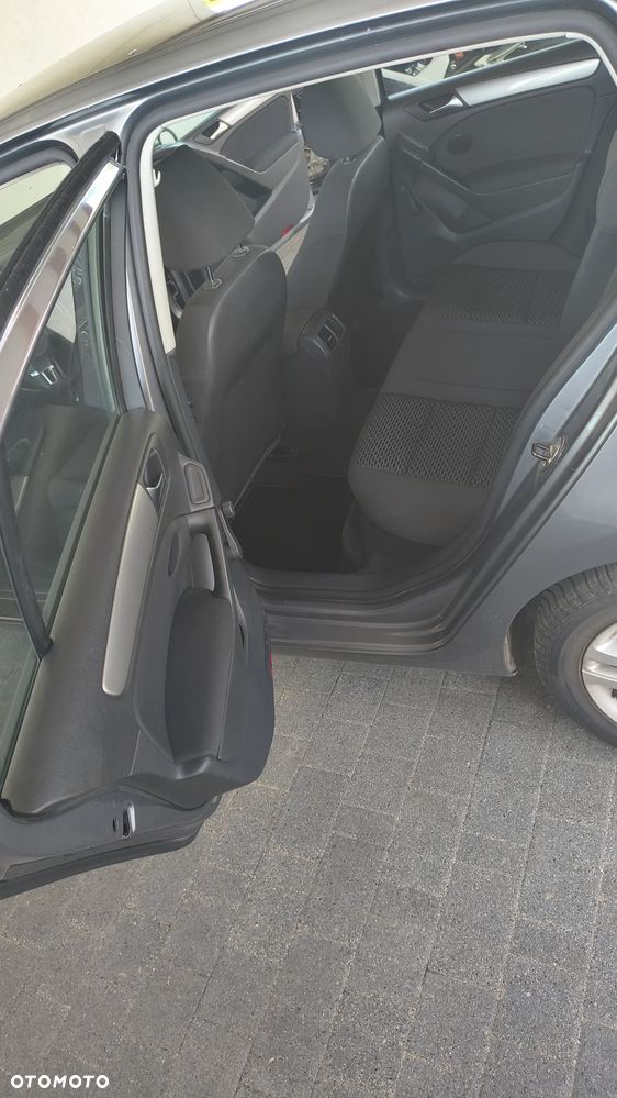 Volkswagen Golf 1.6 TDI Comfortline - 14