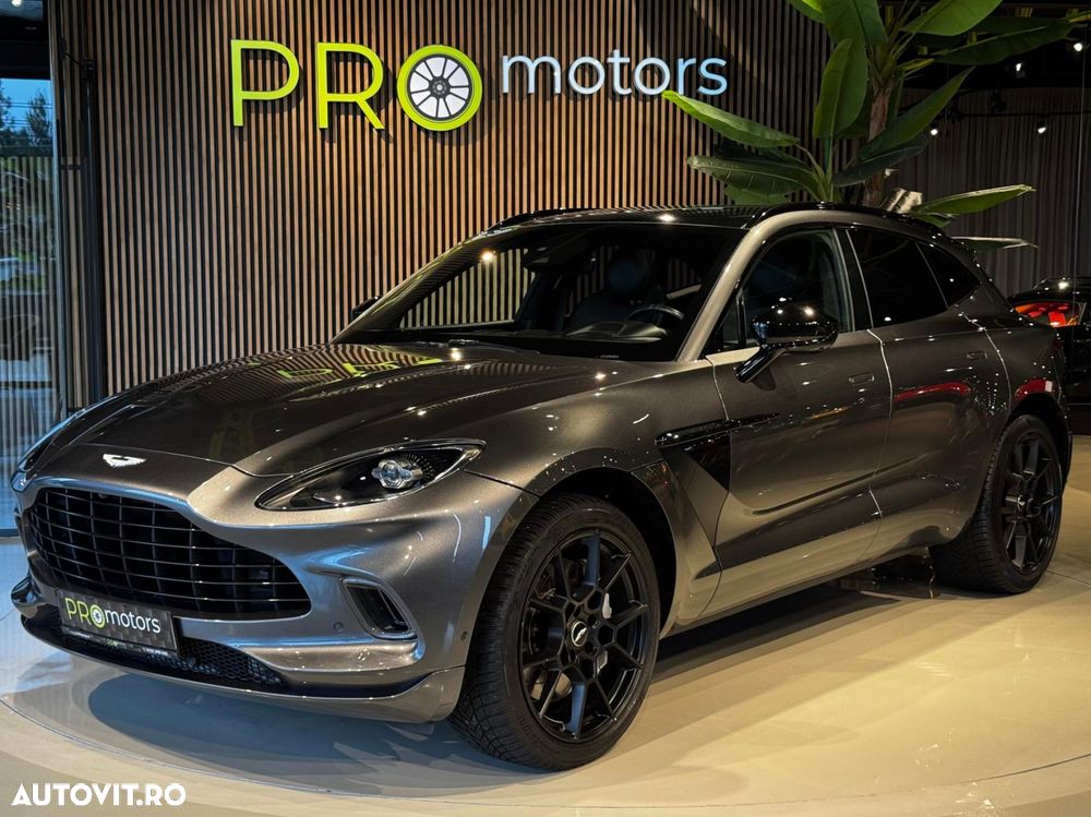 Aston Martin DBX - 28