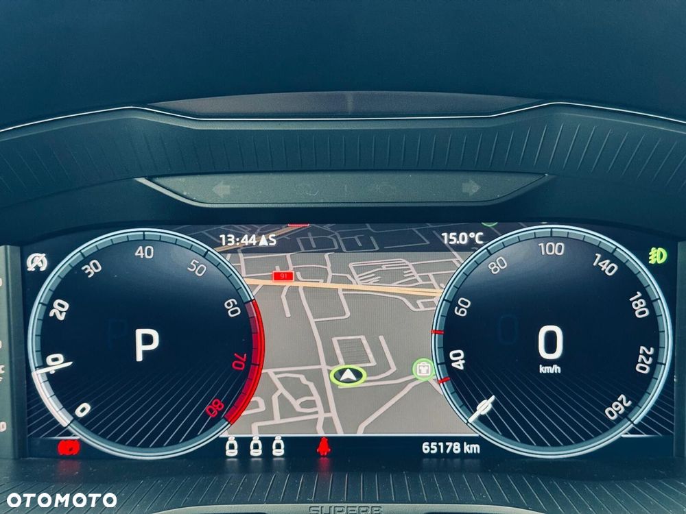Skoda Superb 1.5 TSI Ambition DSG - 25