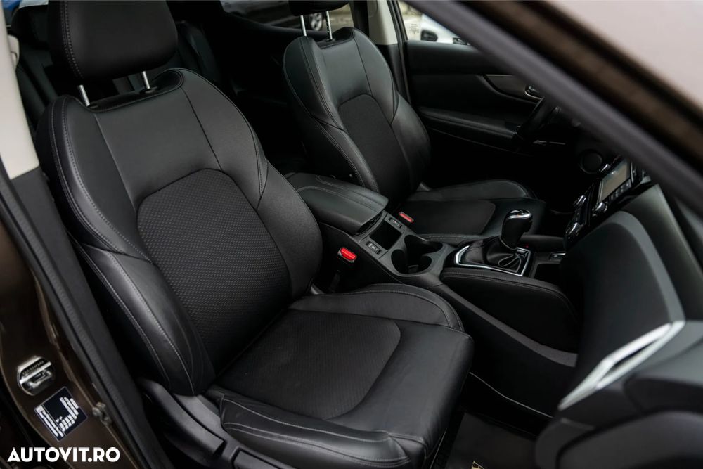 Nissan Qashqai 1.6 DCI Xtronic TEKNA+ - 17