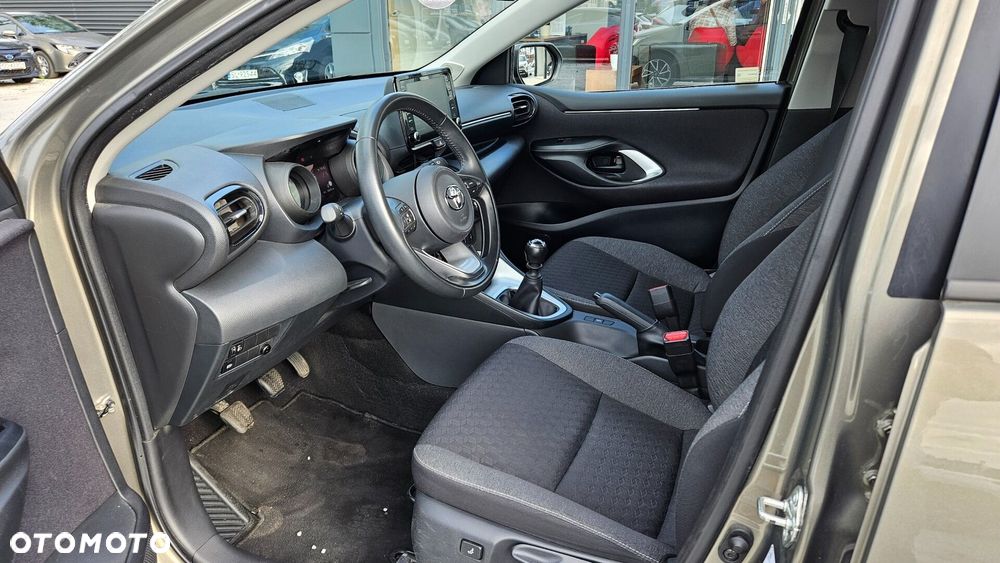Toyota Yaris 1.5 Comfort - 12