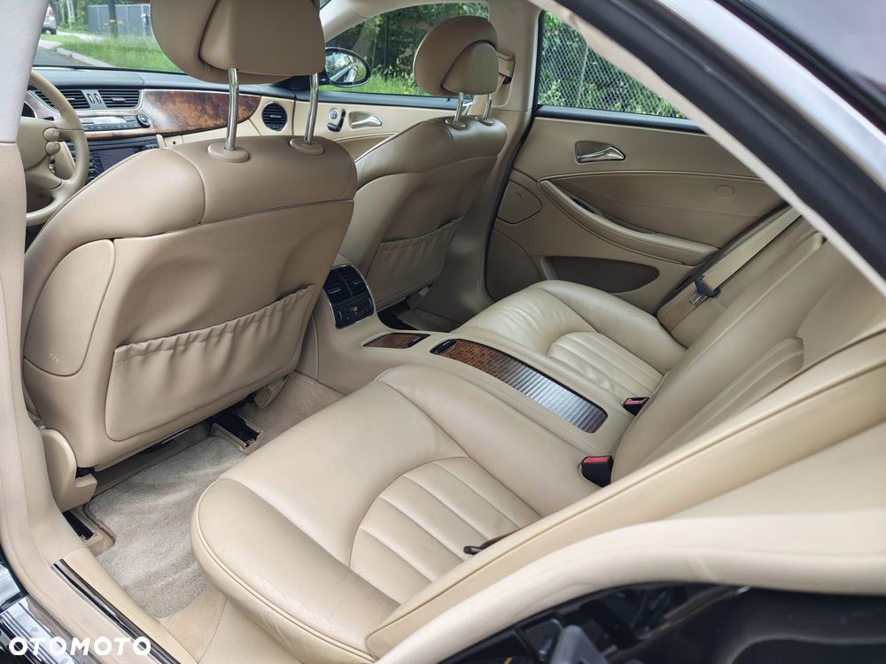 Mercedes-Benz CLS 350 - 12