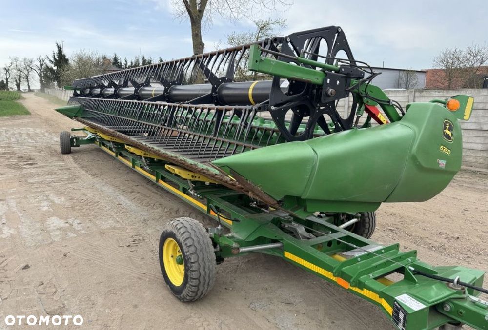 John Deere 635D - 8