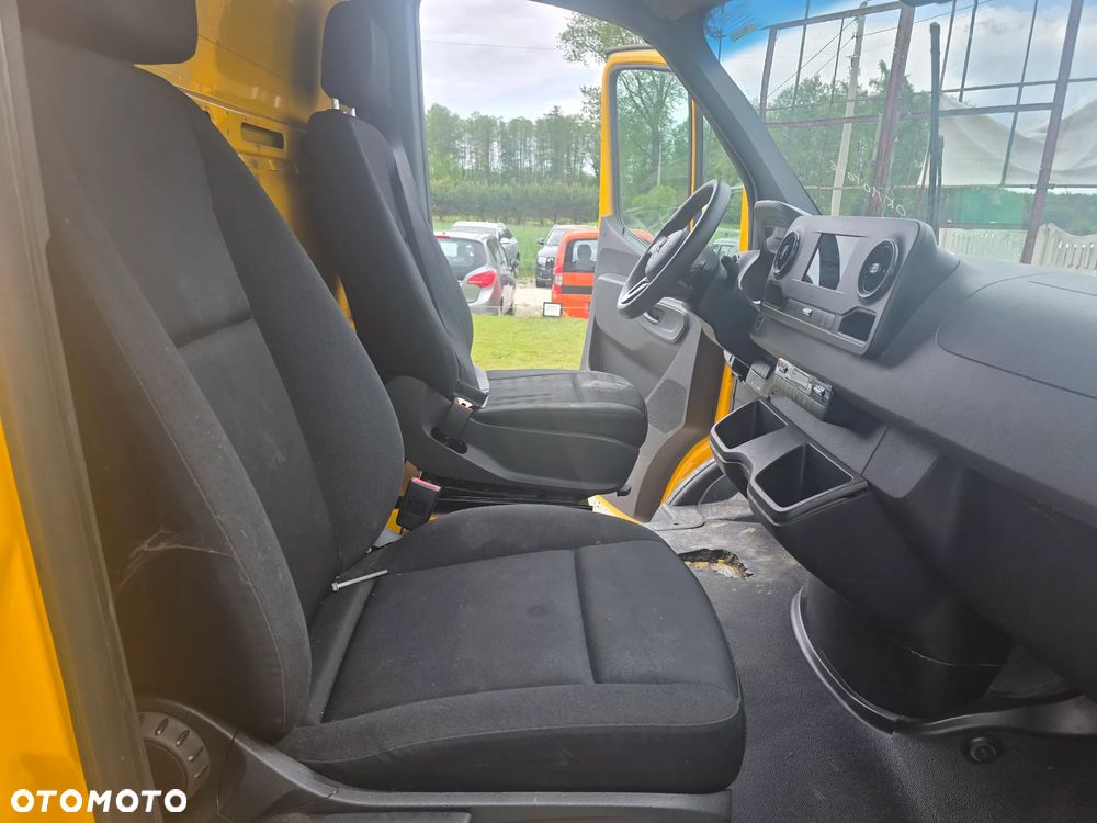 Mercedes-Benz SPRINTER - 8