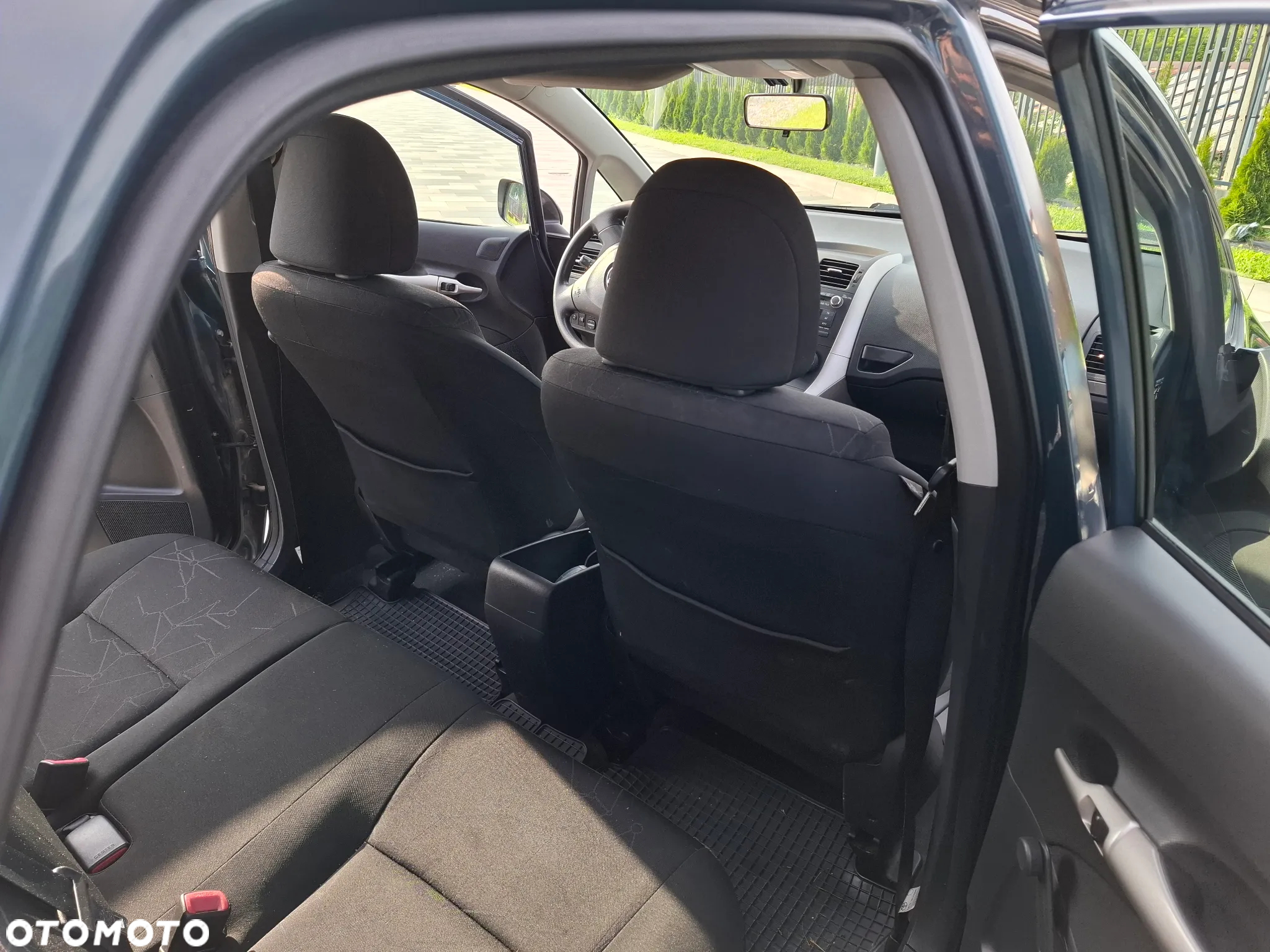 Toyota Auris 1.33 VVT-i Terra - 10