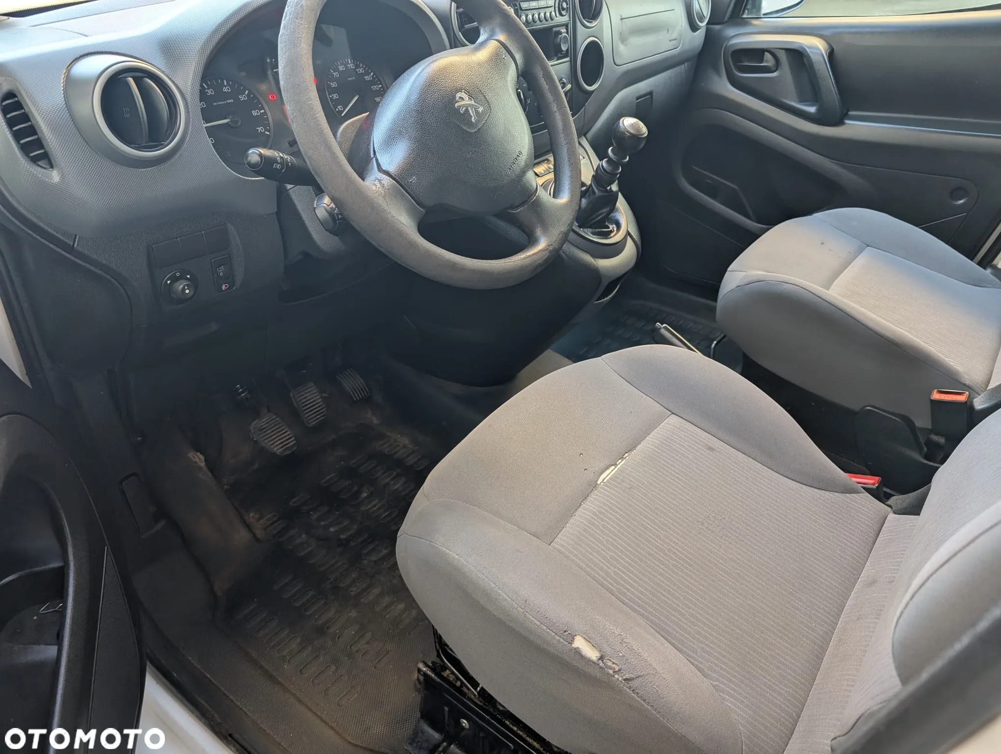 Peugeot PARTNER III Dangel 4x4 - 28