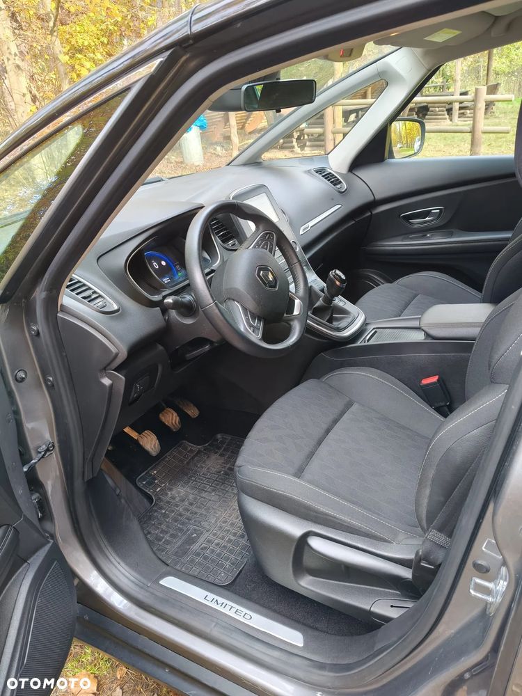 Renault Grand Scenic - 6