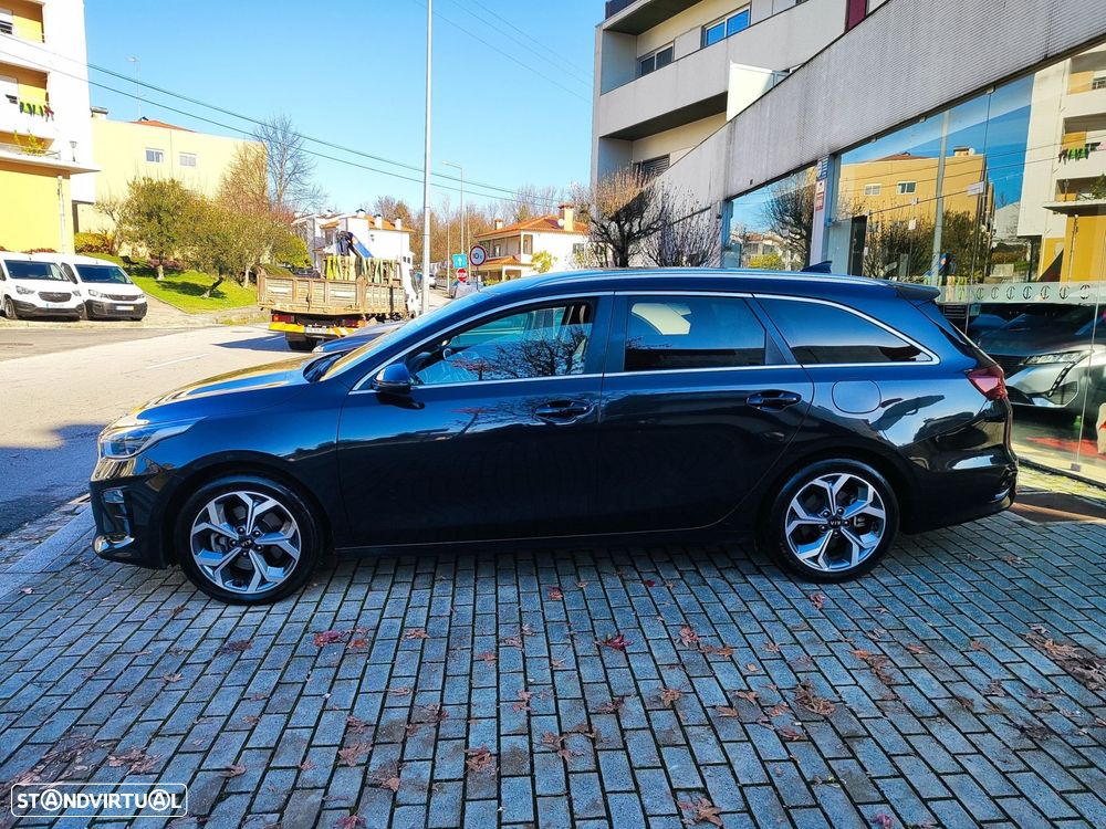 Kia Ceed - 4