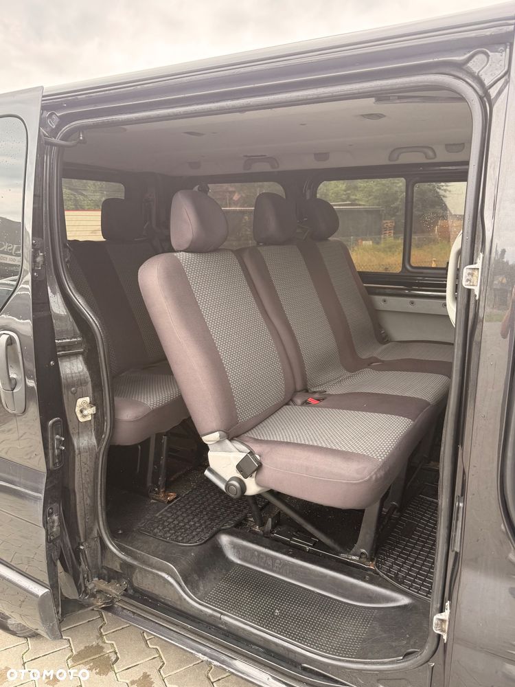 Opel Vivaro - 10