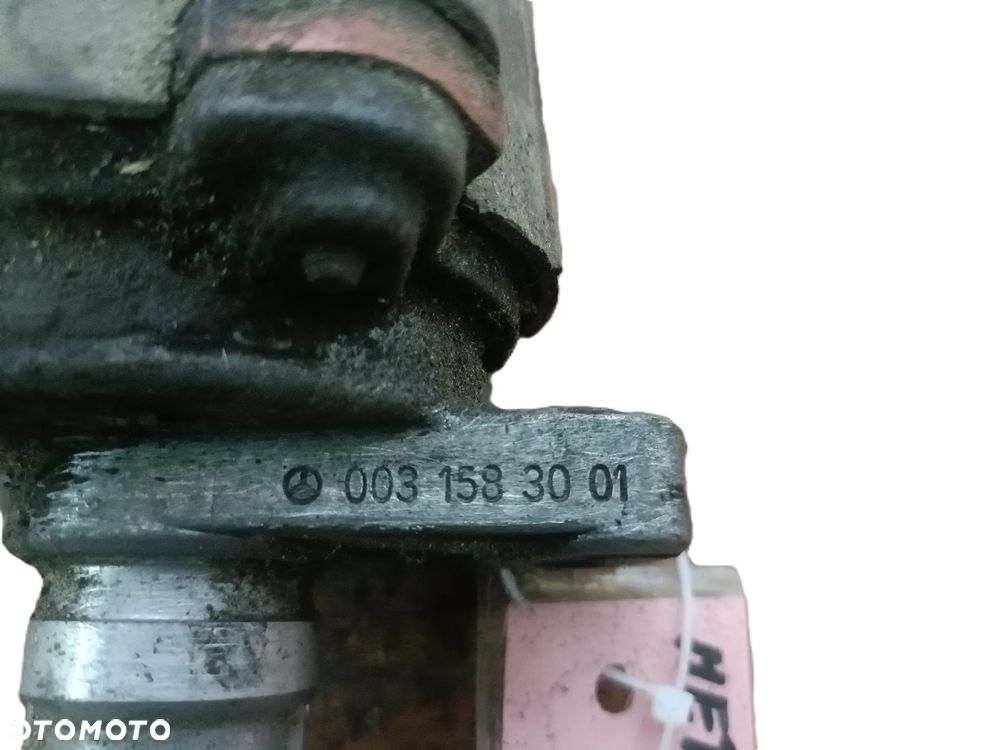 MERCEDES BENZ 190 W124 82-93 r. 2,3 B APARAT ZAPŁONOWY 0031583001 + - 3