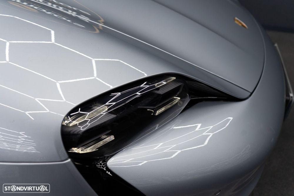 Porsche Taycan 4S - 15