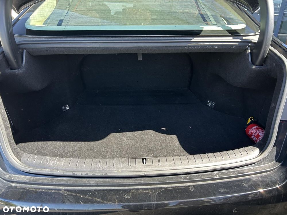 Hyundai Genesis - 24