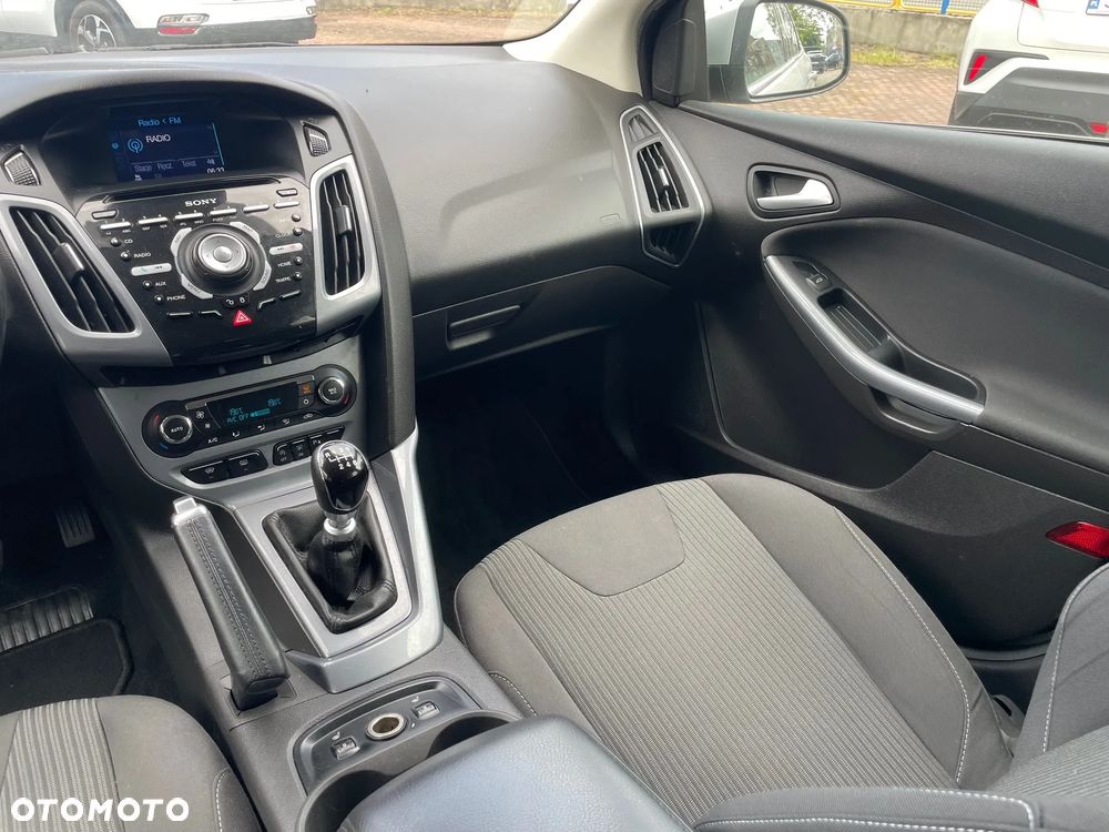 Ford Focus 1.0 EcoBoost Titanium - 11