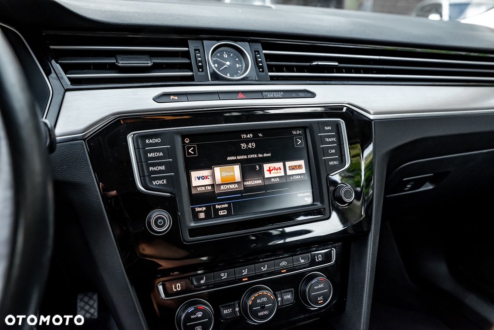 Volkswagen Passat Variant 2.0 TDI SCR (BlueMotion Technology) Comfortline - 35