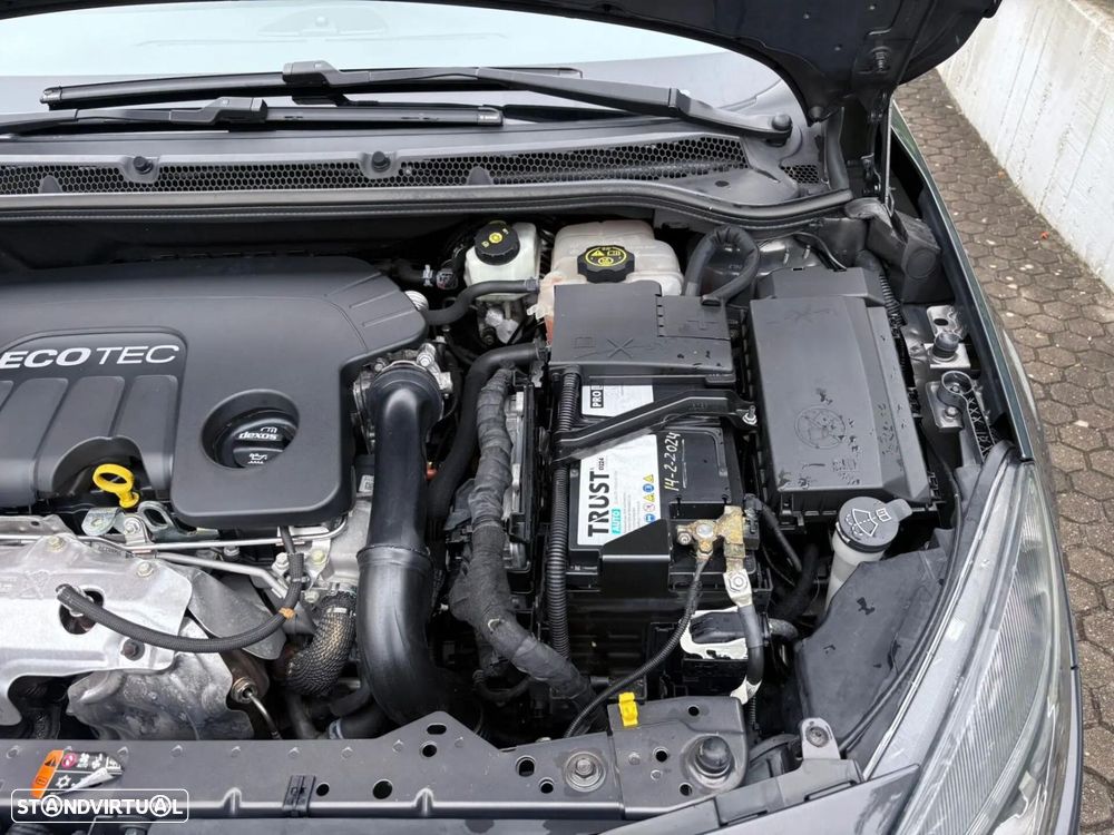 Opel Astra Sports Tourer 1.6 CDTi Executive S/S - 19