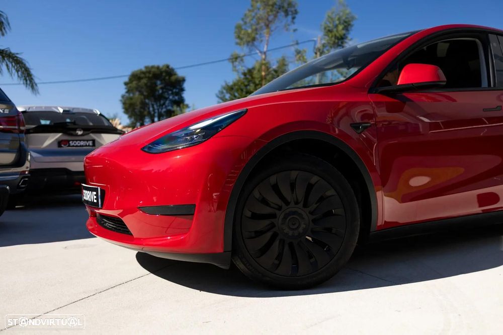 Tesla Model Y Standard - 14