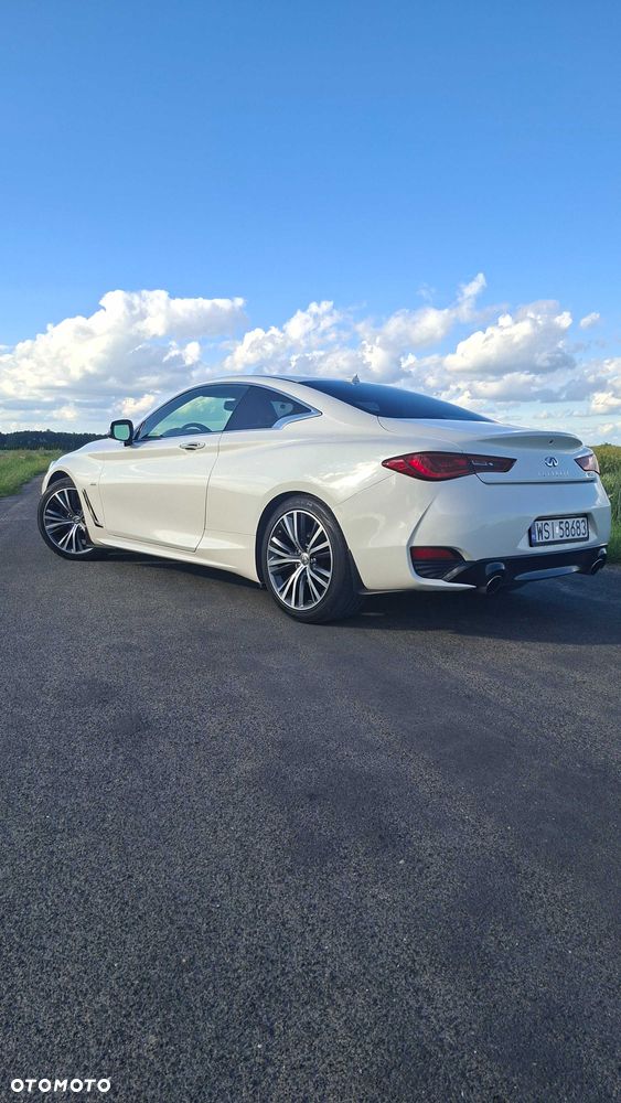 Infiniti Q60 2017 photo 4