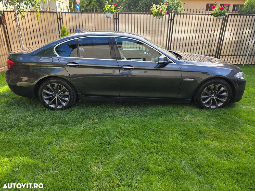BMW Seria 5 520d xDrive AT - 2