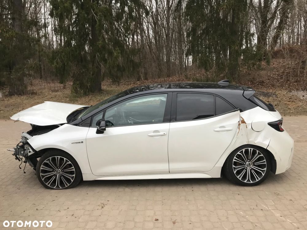 Toyota Corolla 2.0 Hybrid Executive - 3