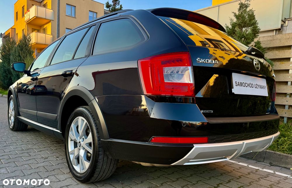 Skoda Octavia Combi 2.0 TDI (Green tec) 4x4 DSG Scout - 4