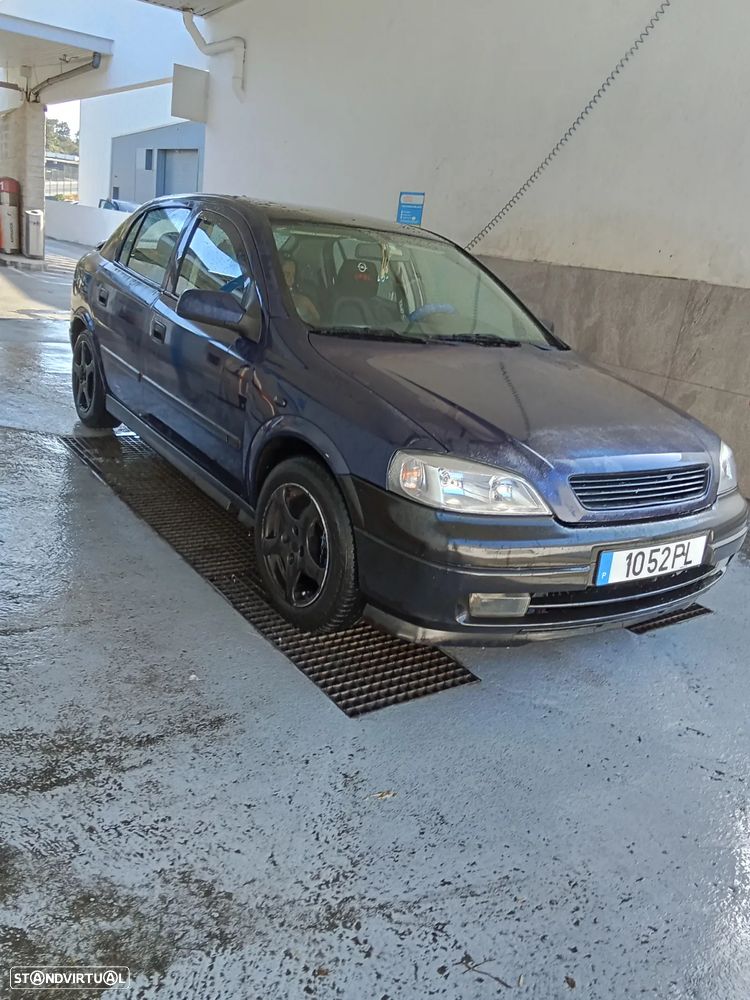 Opel Astra 1.4 Sport - 2