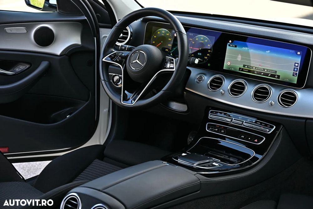 Mercedes-Benz E 300 Hybrid de T-Modell 4MATIC Aut. - 19