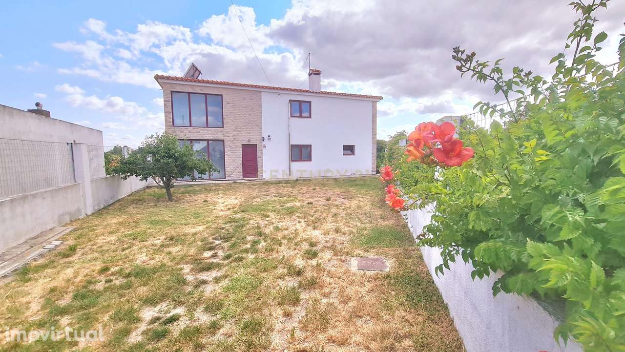 Moradia T4- Casais da Lapa-Cartaxo - Grande imagem: 4/46