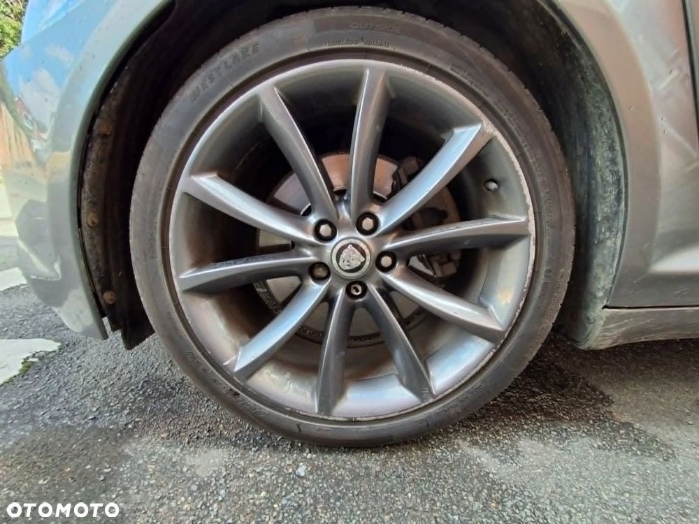 Jaguar XF 3.0 V6 D Premium Luxury - 9