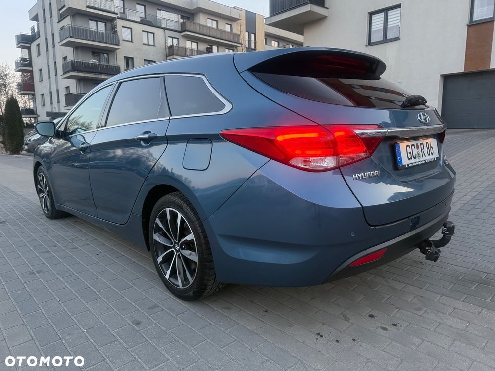 Hyundai i40 Kombi blue 1.7 CRDi DCT Premium - 11