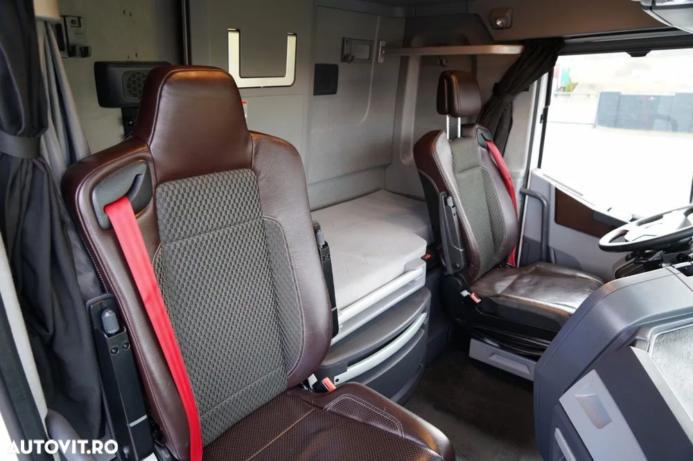 Renault T 520 / RETARDER / JANTE DIN ALIAJ / PIELE / MAXISPACE - 35