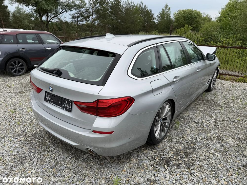 BMW Seria 5 530d xDrive Sport Line - 30