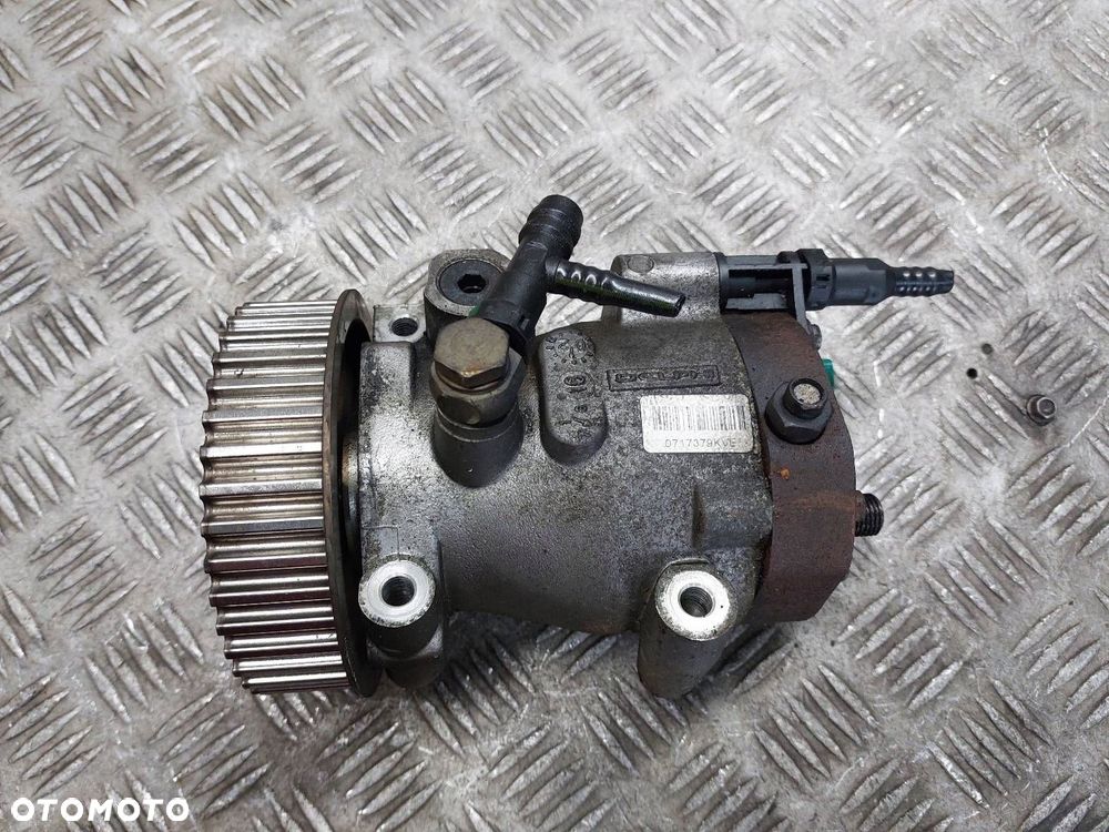 POMPA WTRYSKOWA USZKODZONA NISSAN ALMERA N16 LIFT 8200057225 8200057346-C - 1