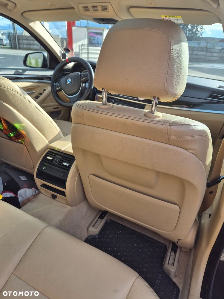 BMW Seria 5 520d Luxury Line - 14