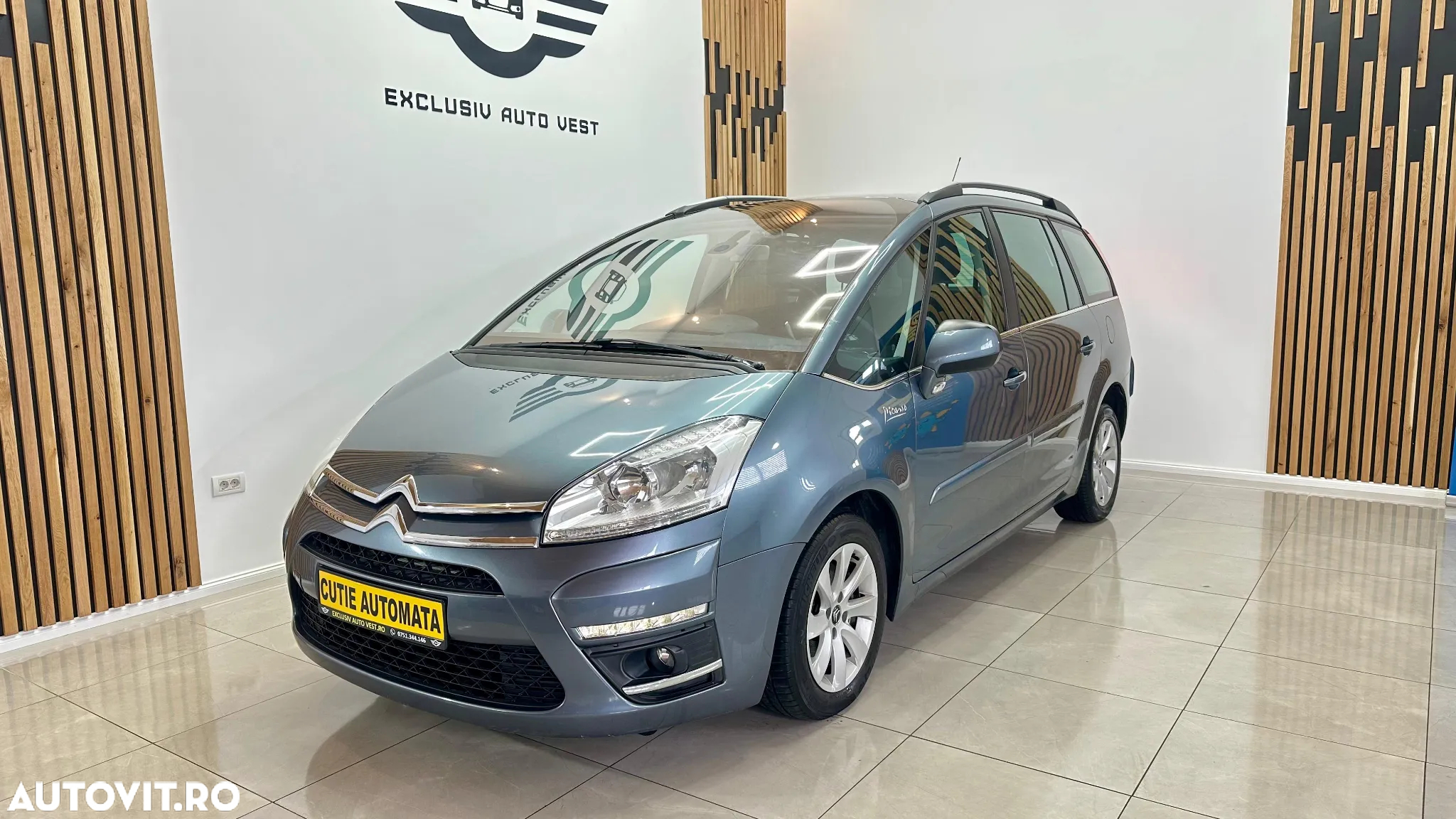 Citroën C4 Grand Picasso - 12