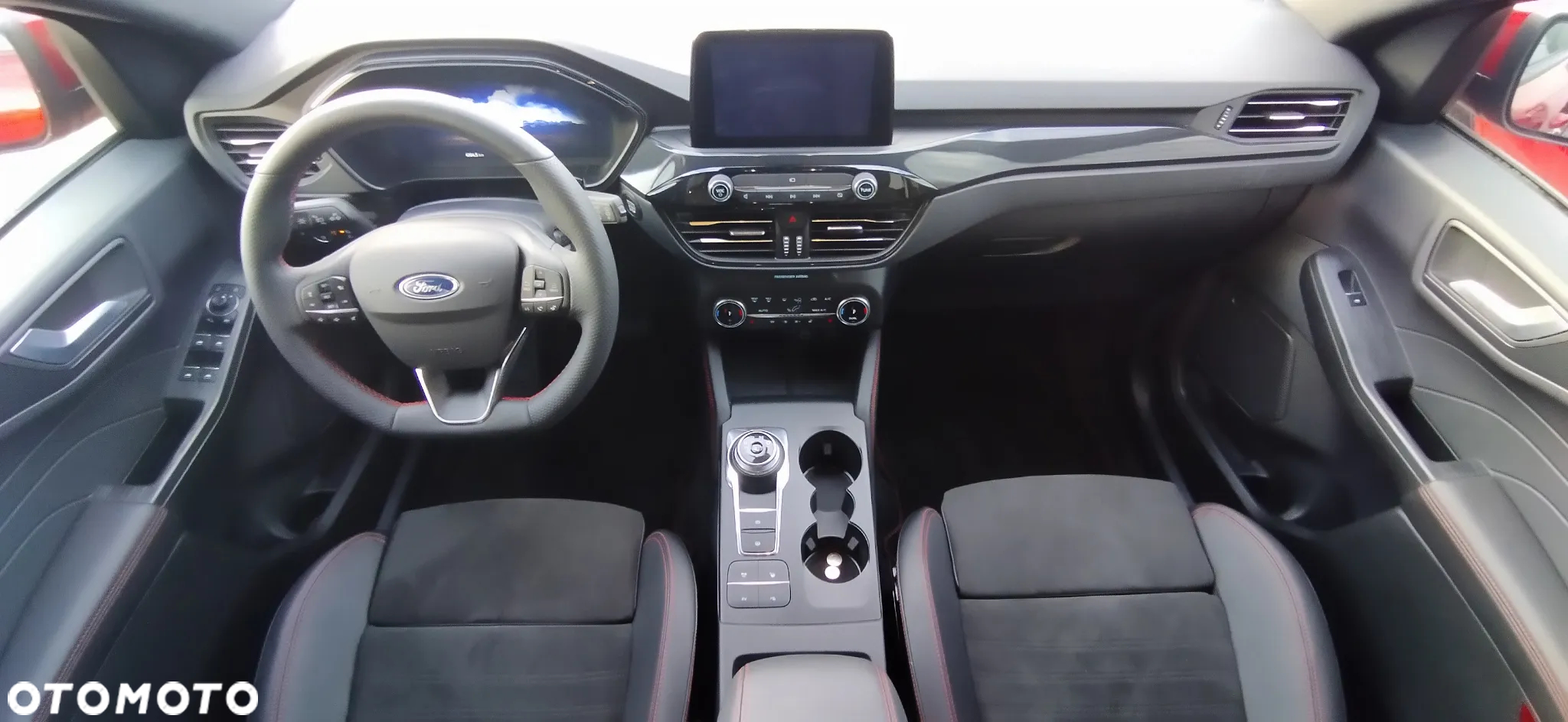 Ford Kuga - 12