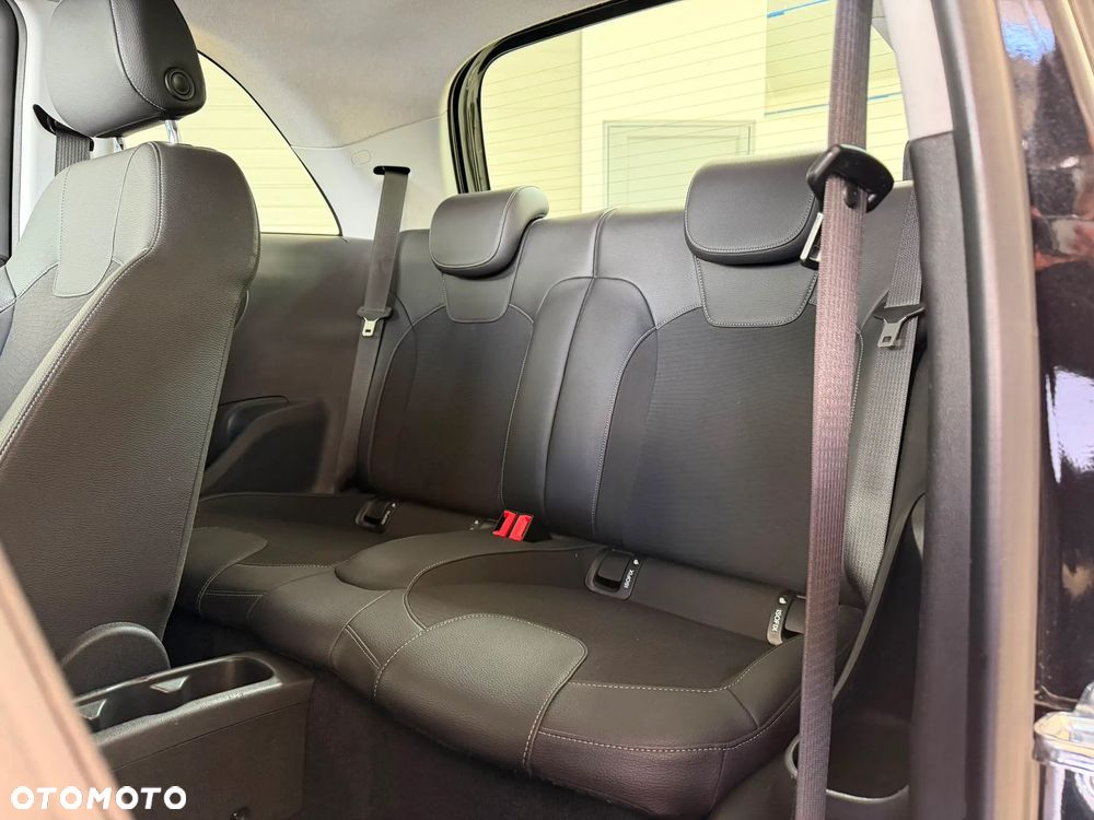 Opel Adam 1.4 Black Jack - 16