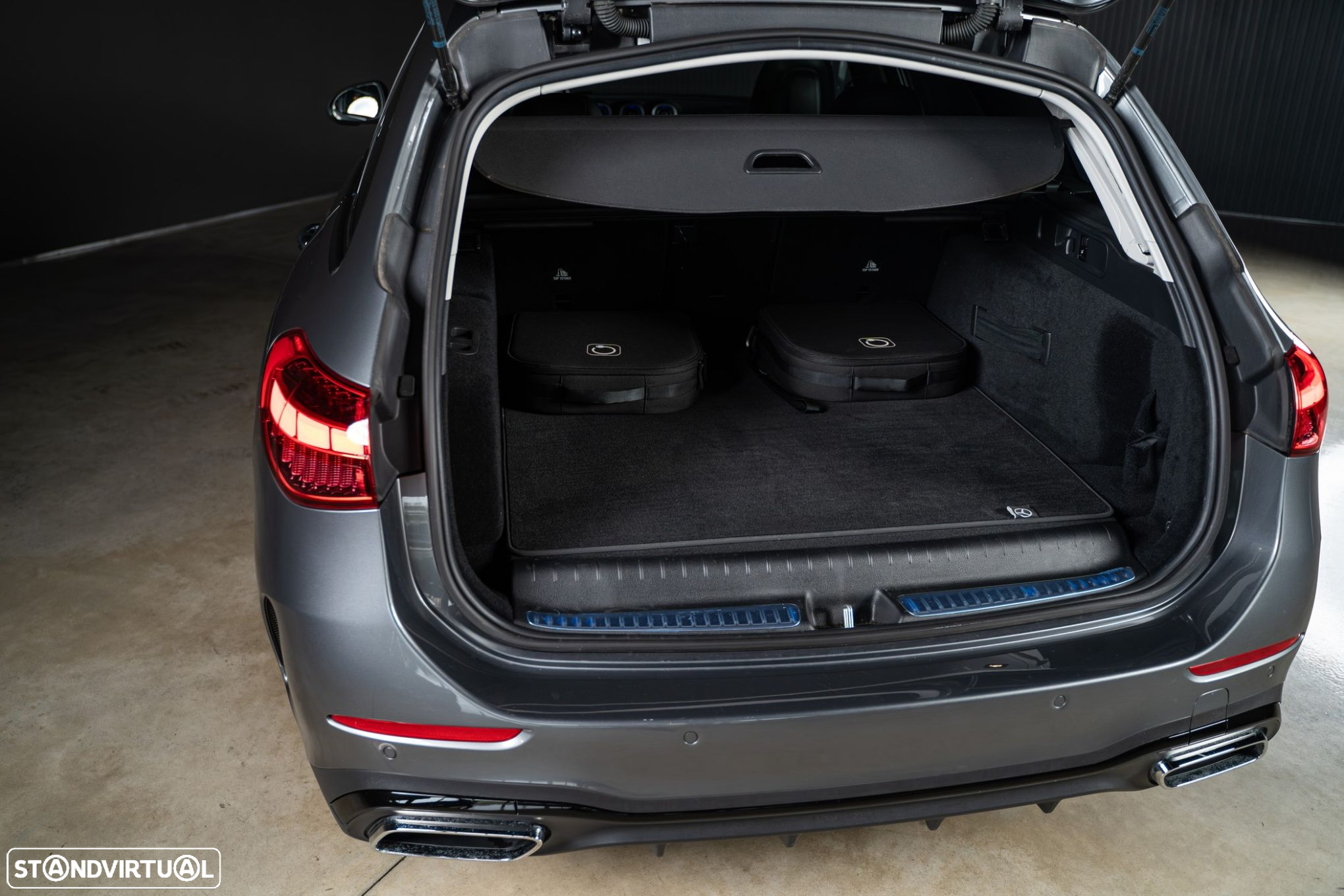 Mercedes-Benz C 300 de AMG Line - 48