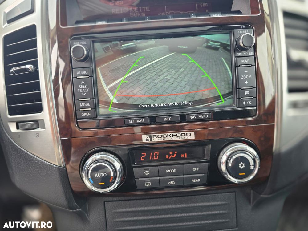 Mitsubishi Pajero 3.2 DI-D Instyle - 8