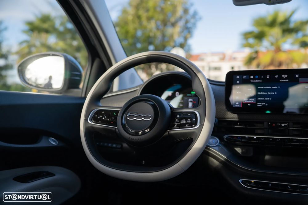 Fiat 500e 3 + 1 La Prima - 26