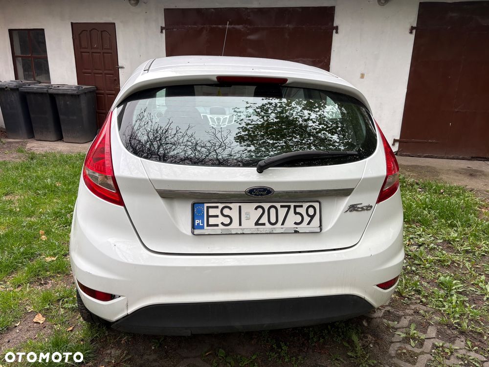 Ford Fiesta - 8