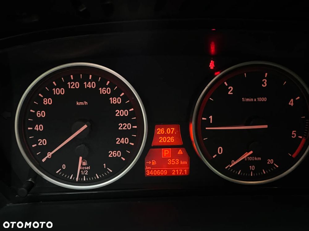 BMW Seria 5 520d Edition Exclusive - 11
