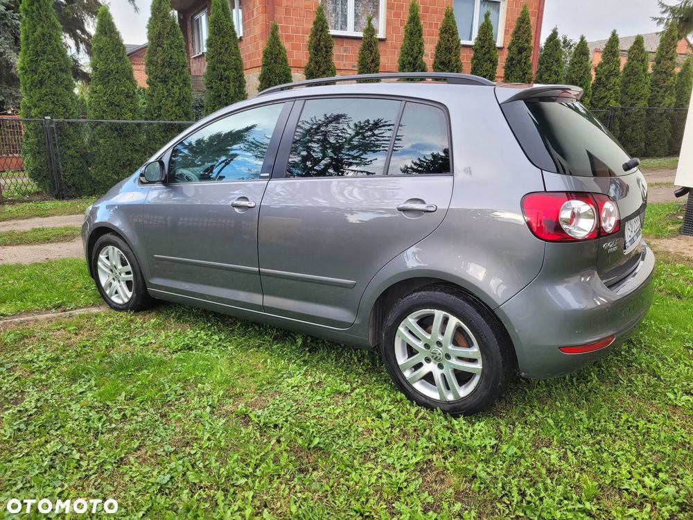 Volkswagen Golf Plus 2011 photo 2