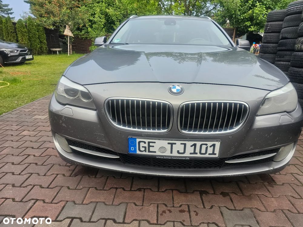 BMW Seria 5 530d xDrive Sport-Aut Modern Line - 1