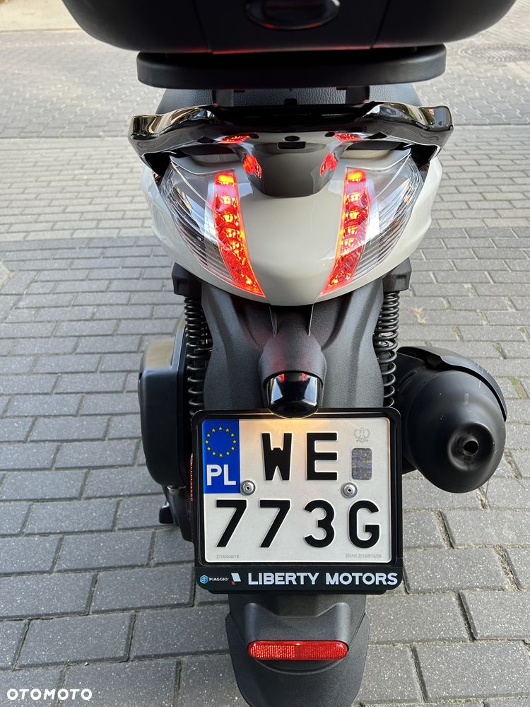 Piaggio Beverly - 9