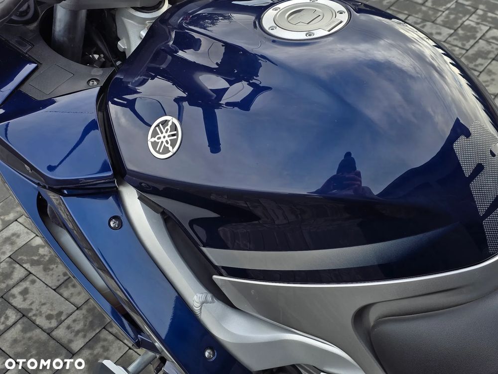Yamaha FJR - 24