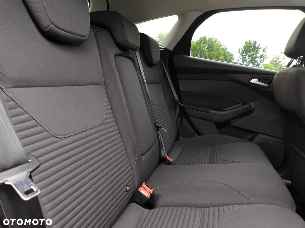 Ford Focus 1.5 EcoBoost Titanium ASS - 26