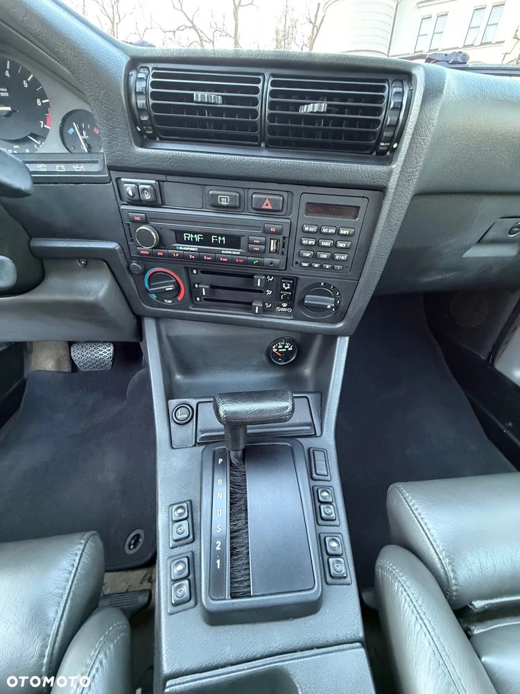 BMW Seria 3 - 32