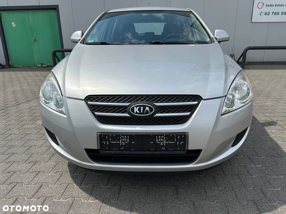 Kia Ceed - 3