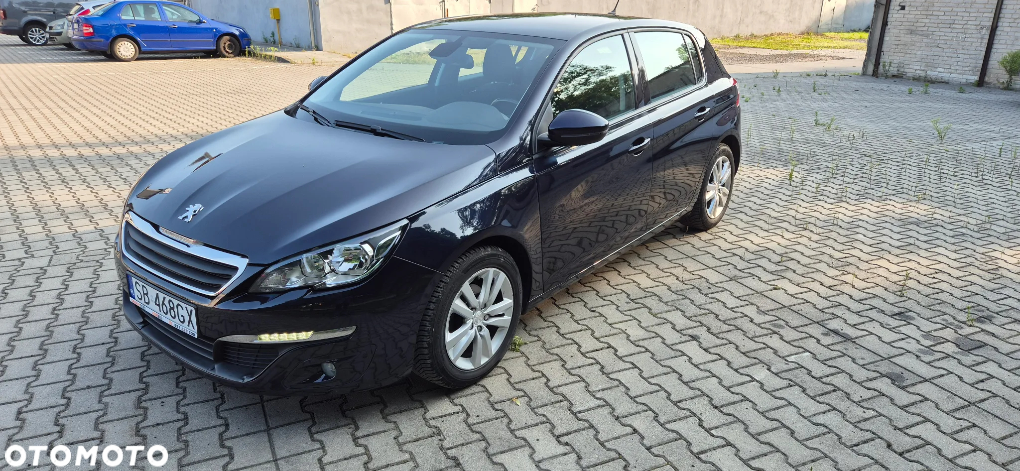 Peugeot 308 - 8